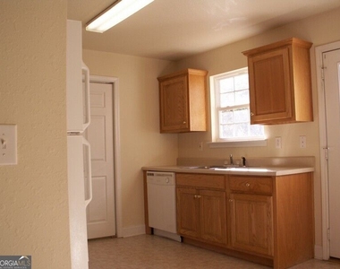 120 Cardinal Court - Photo Thumbnail 1