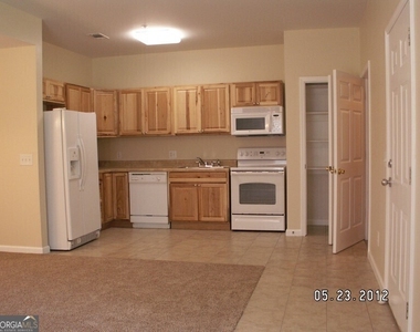 7400 Courtyard Drive - Photo Thumbnail 2