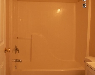 7400 Courtyard Drive - Photo Thumbnail 7