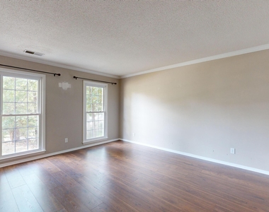 1531 Dartmouth Court - Photo Thumbnail 4
