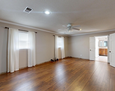 1531 Dartmouth Court - Photo Thumbnail 20