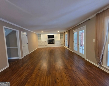 1531 Dartmouth Court - Photo Thumbnail 32