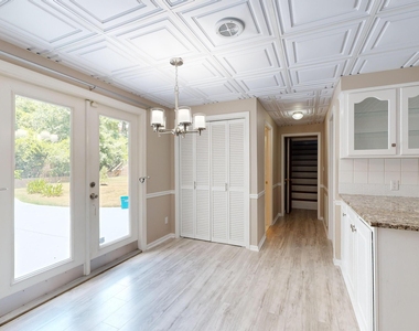 1531 Dartmouth Court - Photo Thumbnail 11