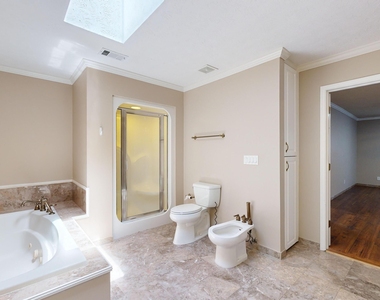 1531 Dartmouth Court - Photo Thumbnail 22