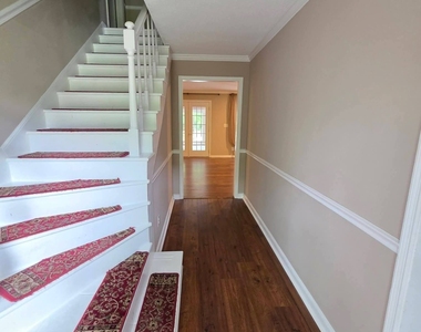 1531 Dartmouth Court - Photo Thumbnail 26