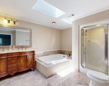 1531 Dartmouth Court - Photo Thumbnail 21