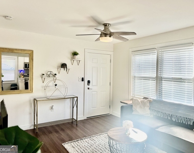 1165 Eggleston Street Sw - Photo Thumbnail 17