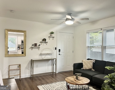 1165 Eggleston Street Sw - Photo Thumbnail 7