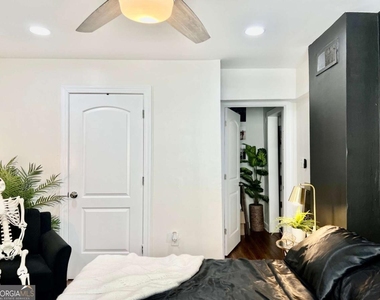 1165 Eggleston Street Sw - Photo Thumbnail 15