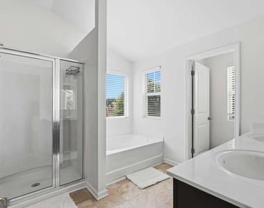 565 Dasheill Lane - Photo Thumbnail 22