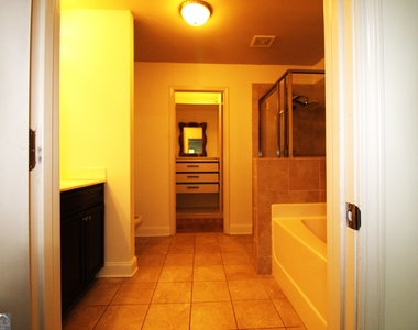 726 Garbrooke Drive - Photo Thumbnail 10