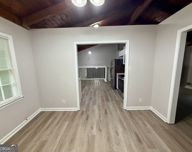 5776 Windermere Court - Photo Thumbnail 4
