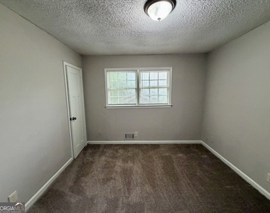 5776 Windermere Court - Photo Thumbnail 14
