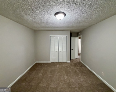 5776 Windermere Court - Photo Thumbnail 16