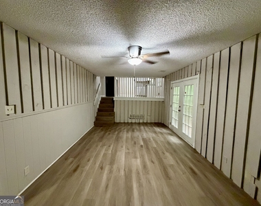 5776 Windermere Court - Photo Thumbnail 10