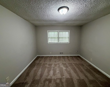 5776 Windermere Court - Photo Thumbnail 15
