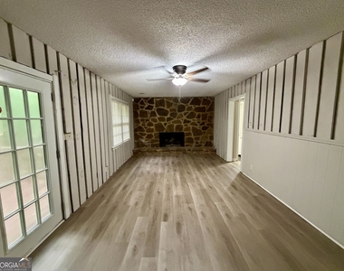 5776 Windermere Court - Photo Thumbnail 9