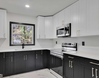 1722 San Gabriel Avenue - Photo Thumbnail 10