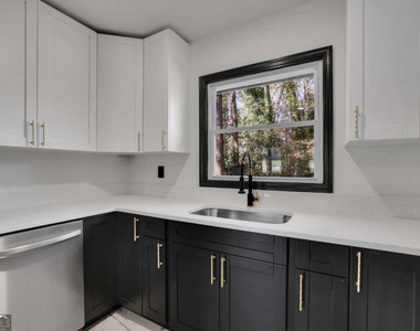 1722 San Gabriel Avenue - Photo Thumbnail 9