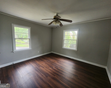 4117 Lake Drive - Photo Thumbnail 12