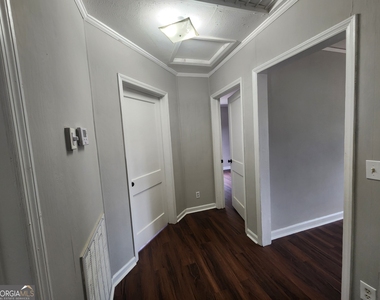 4117 Lake Drive - Photo Thumbnail 10