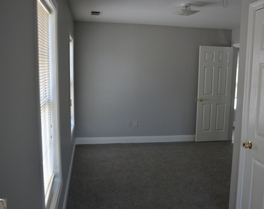 910 Mcdaniel Street Sw - Photo Thumbnail 10