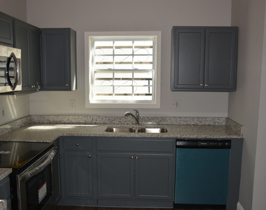 910 Mcdaniel Street Sw - Photo Thumbnail 7