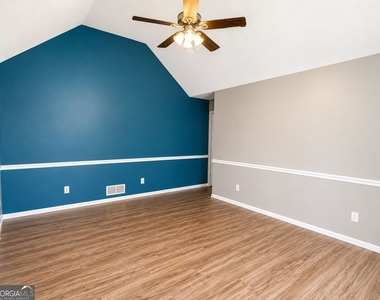157 Davidson Drive - Photo Thumbnail 8