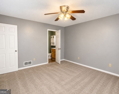 157 Davidson Drive - Photo Thumbnail 11