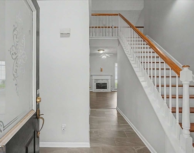 665 Peachtree Trail Drive - Photo Thumbnail 2
