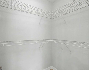 665 Peachtree Trail Drive - Photo Thumbnail 15