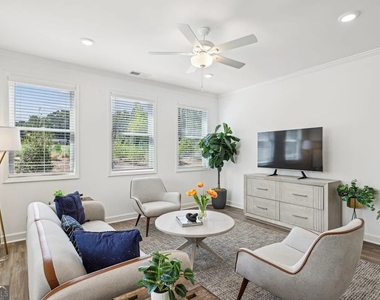5059 Woodland Hills - Photo Thumbnail 5