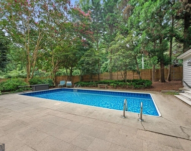 1337 Briarcliff Road Ne - Photo Thumbnail 45