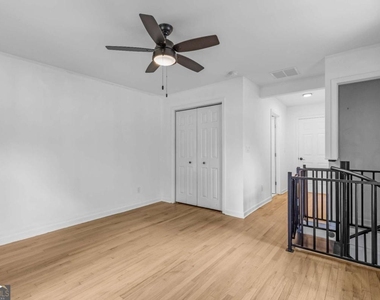 844 Deckner Avenue Sw - Photo Thumbnail 10