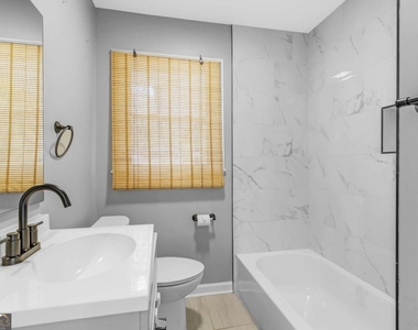 844 Deckner Avenue Sw - Photo Thumbnail 16