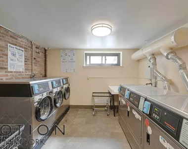 425 E 80th St - Photo Thumbnail 3