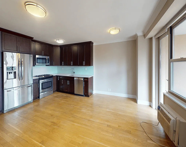 Tribeca Full Service With Water Views - Photo Thumbnail 1