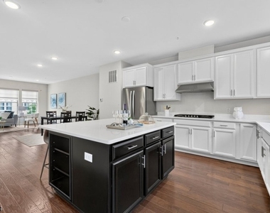 18 Cortland Ct - Photo Thumbnail 15