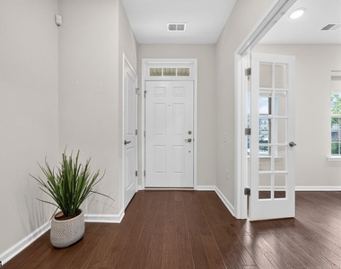 18 Cortland Ct - Photo Thumbnail 1