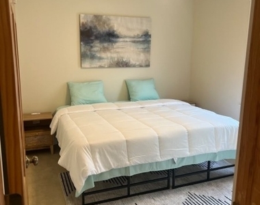 815 Seymour Ave - Photo Thumbnail 15
