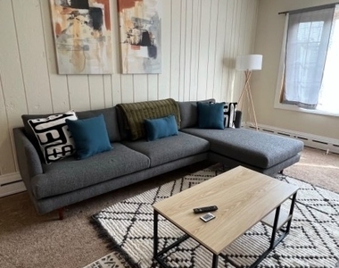 815 Seymour Ave - Photo Thumbnail 6