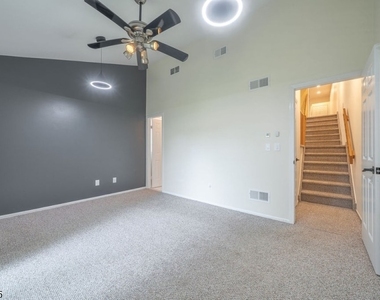 26 Kayser Ln - Photo Thumbnail 23
