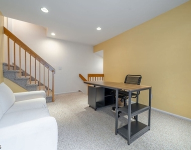 26 Kayser Ln - Photo Thumbnail 11