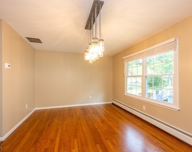 65 Wetmore Ave - Photo Thumbnail 7