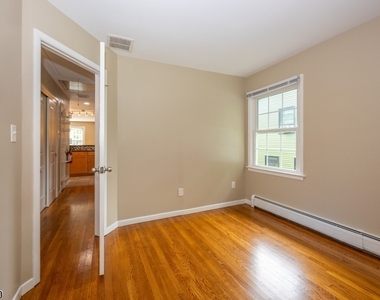 65 Wetmore Ave - Photo Thumbnail 11