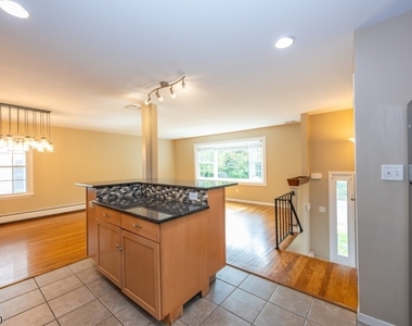 65 Wetmore Ave - Photo Thumbnail 3