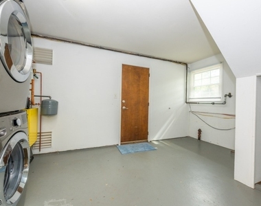 65 Wetmore Ave - Photo Thumbnail 22