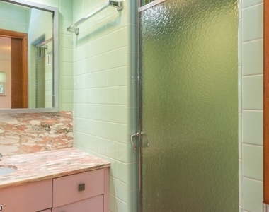 681 Easton Ave - Photo Thumbnail 11