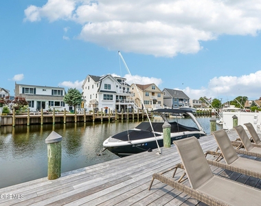 1742 Bay Boulevard - Photo Thumbnail 42