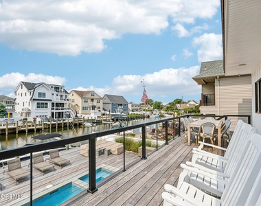 1742 Bay Boulevard - Photo Thumbnail 45